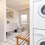 10 Person In Bindslev-by Traum